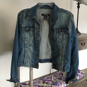 Jean jacket size medium